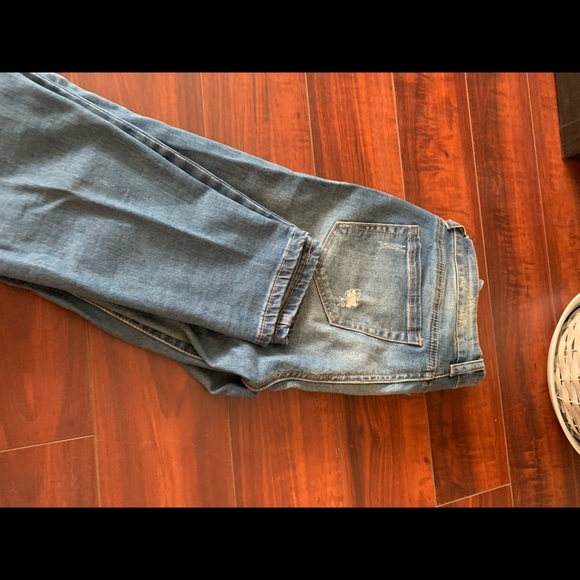 Ripped skinny jeans - Picture 2 of 4